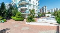 Красивая квартира 1+1 в Махмутлар