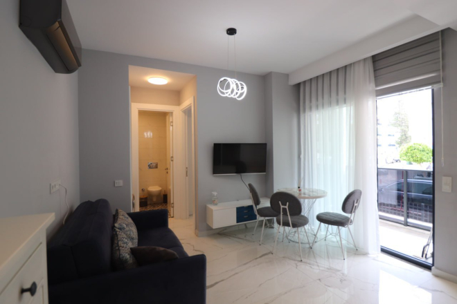 Новая, уютная, полностью меблированная квартира 1+1 в центре Алании