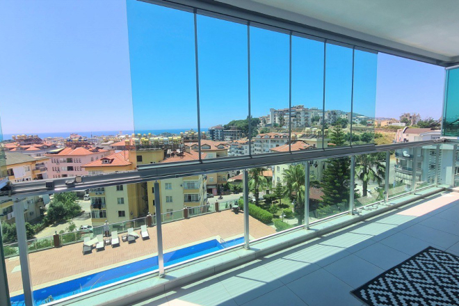 Продажа квартиры в Джикджили с двумя балконами и видом на море