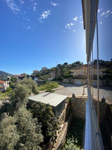 Продажа двухкомнатной квартиры с видом на горы в тихом месте района Газипаша