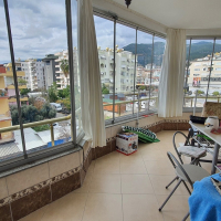 1+1 Меблированная квартира с видом на горы в центре Алании