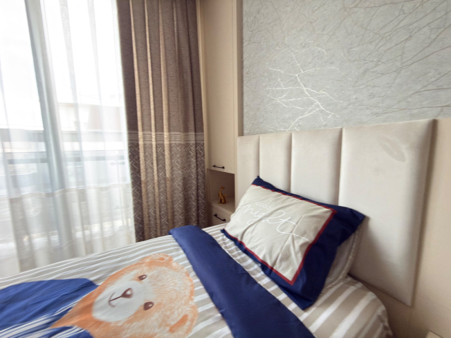 Просторная квартира 2+1 с панорамным видом на море в самом центре Махмутлара!