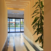 Просторная квартира 2+1 с панорамным видом на море в самом центре Махмутлара!