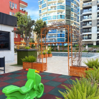 Просторная квартира 2+1 с панорамным видом на море в самом центре Махмутлара!