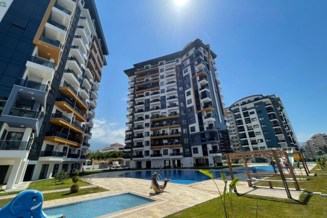 FULL AKTİVİTELİ SİTEDE 1+1 KİRALIK DAİRE
