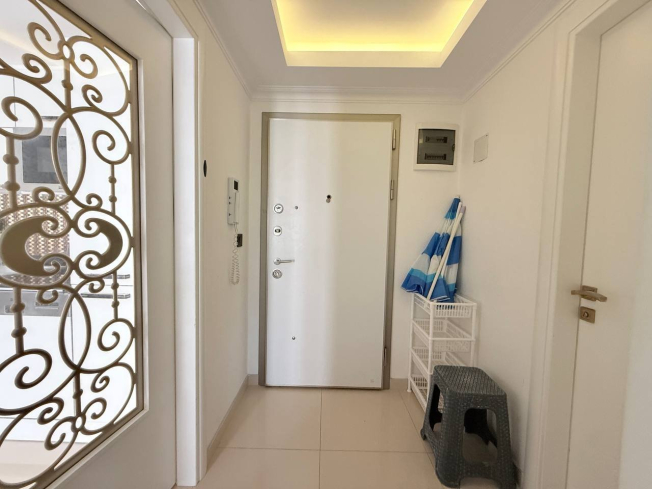 EŞYALI 1+1 DAİRE DENİZE 300 M