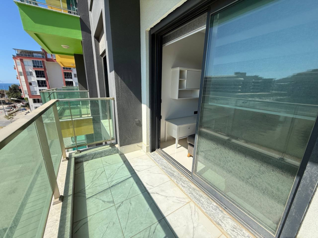 FULL AKTİVİTELİ SİTEDE EŞYALI 1+1 SATILIK DAİRE