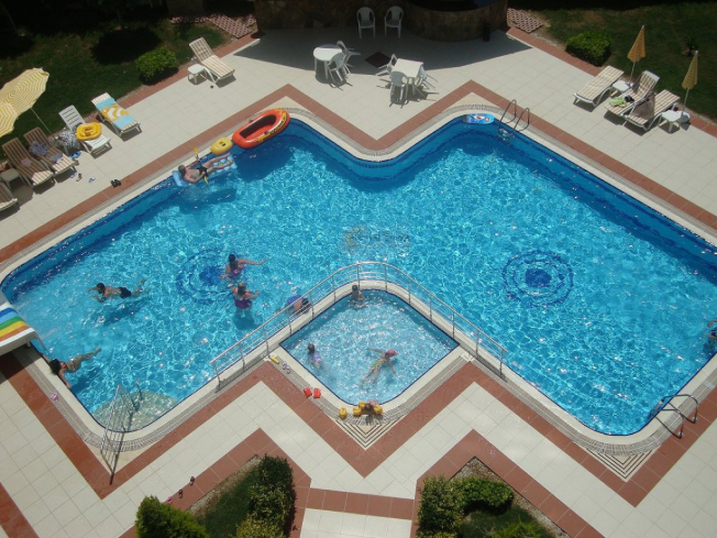 VATANDAŞLIĞA UYGUN MERKEZİ KONUMDA 2+1 EŞYALI SATILIK DAİRE