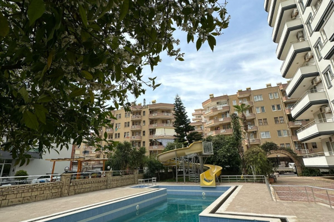 MAHMUTLARDA 2+1 EŞYALI GENİŞ DAİRE MAHMUTLARDA 2+1 EŞYALI GENİŞ DAİRE