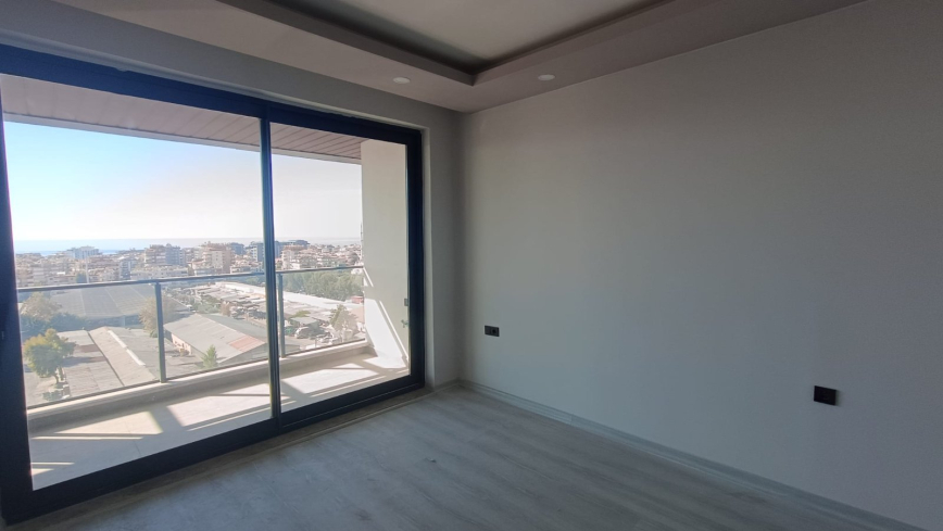 Пентхаус 2+1 под ВНЖ, с панорамным видом на море и крепость в комплексе в районе Клеопатра