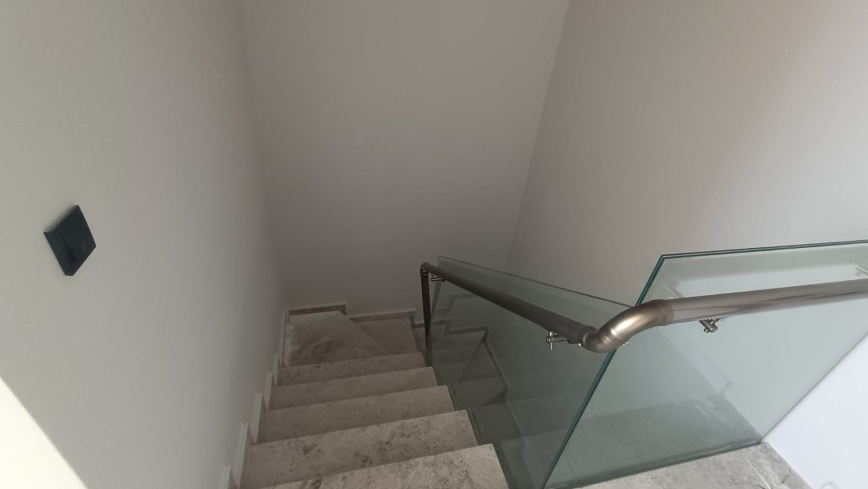 Пентхаус 2+1 под ВНЖ, с панорамным видом на море и крепость в комплексе в районе Клеопатра