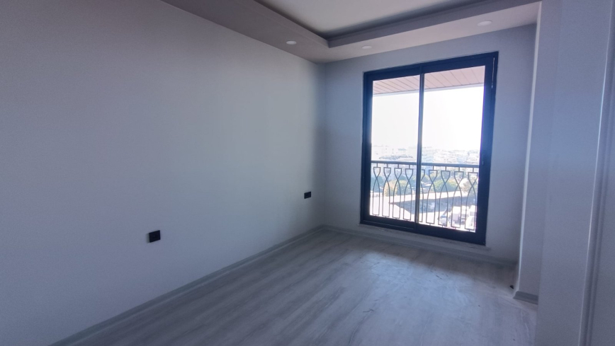 Пентхаус 2+1 под ВНЖ, с панорамным видом на море и крепость в комплексе в районе Клеопатра