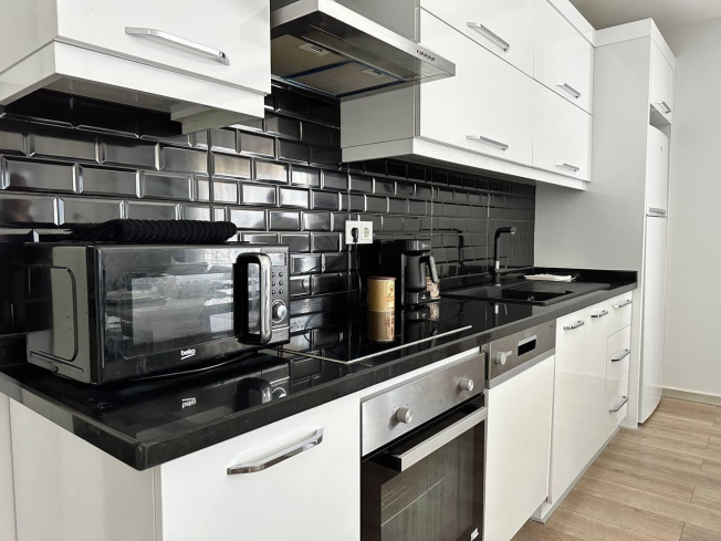 Современная меблированная квартира 1+1 в районе, Оба — 800 м до моря. Подходит под ВНЖ