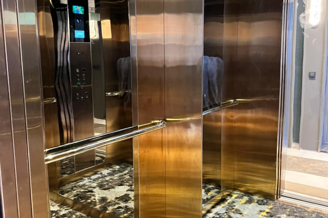 VATANDAŞLIĞA UYGUN 4+1 LÜX SİTE İCERİSİNDE KLOPATRAYA 600 M