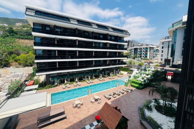 VATANDAŞLIĞA UYGUN 4+1 LÜX SİTE İCERİSİNDE KLOPATRAYA 600 M