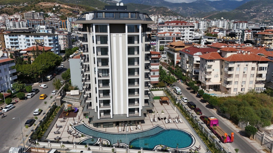 Стильная квартира 1+1 в районе Оба — 600 м до моря, премиум-комплекс, возможна под краткосрочную аренду