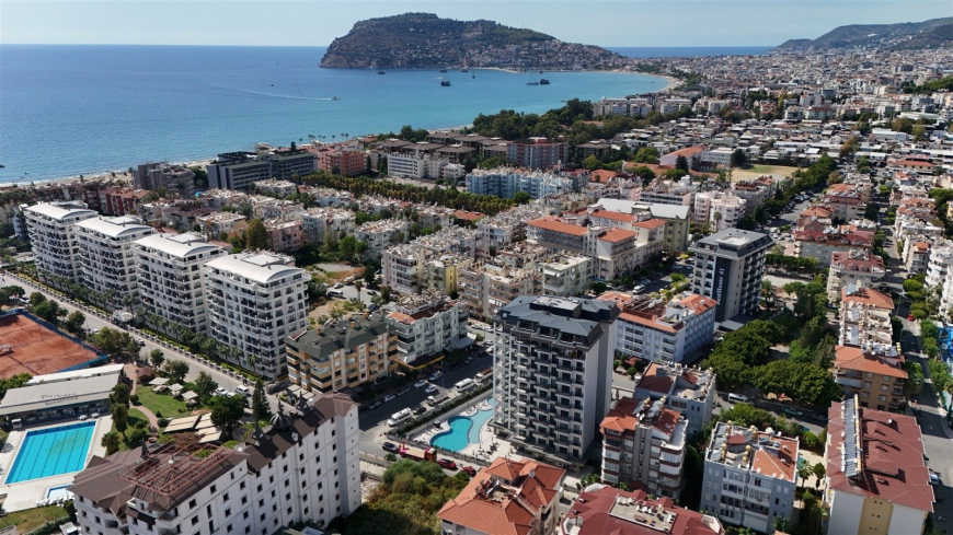 Стильная квартира 1+1 в районе Оба — 600 м до моря, премиум-комплекс, возможна под краткосрочную аренду