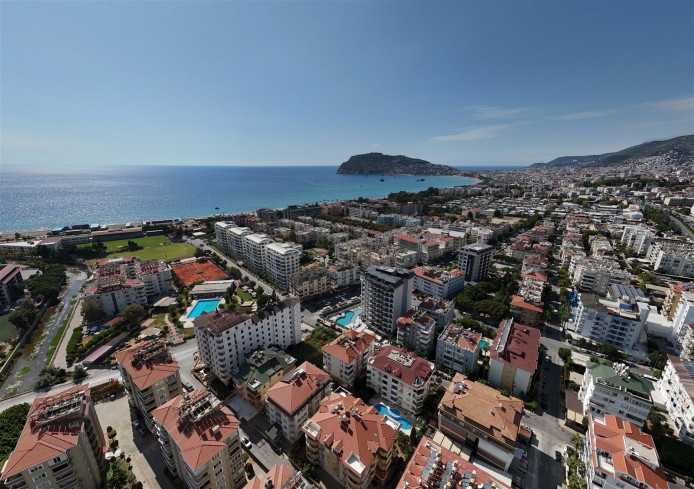 Стильная квартира 1+1 в районе Оба — 600 м до моря, премиум-комплекс, возможна под краткосрочную аренду