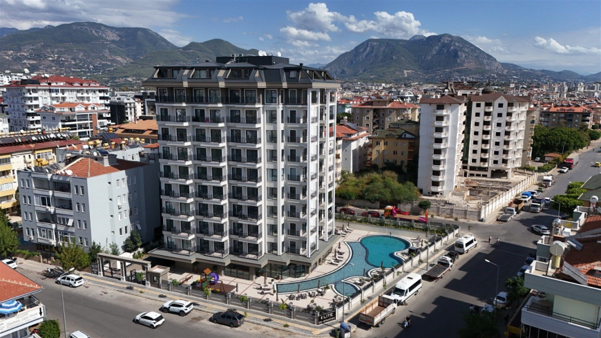 Стильная квартира 1+1 в районе Оба — 600 м до моря, премиум-комплекс, возможна под краткосрочную аренду