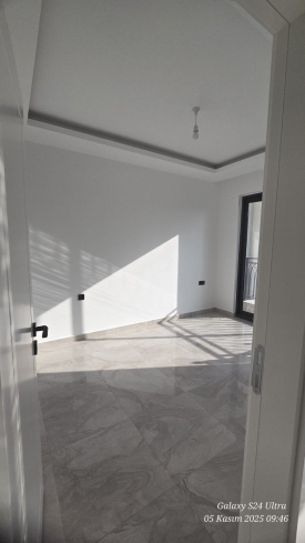 Стильная квартира 1+1 в районе Оба — 600 м до моря, премиум-комплекс, возможна под краткосрочную аренду