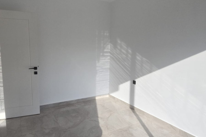 Стильная квартира 1+1 в районе Оба — 600 м до моря, премиум-комплекс, возможна под краткосрочную аренду