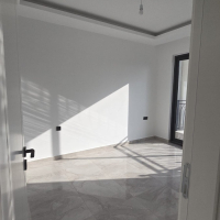 Стильная квартира 1+1 в районе Оба — 600 м до моря, премиум-комплекс, возможна под краткосрочную аренду