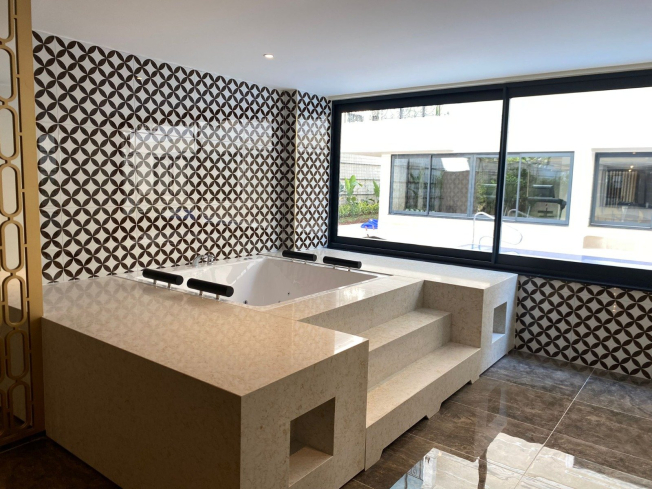 Стильные апартаменты 1+1 с мебелью в 4 минутах от пляжа – идеальны для жизни и аренды