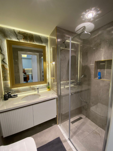 Стильные апартаменты 1+1 с мебелью в 4 минутах от пляжа – идеальны для жизни и аренды