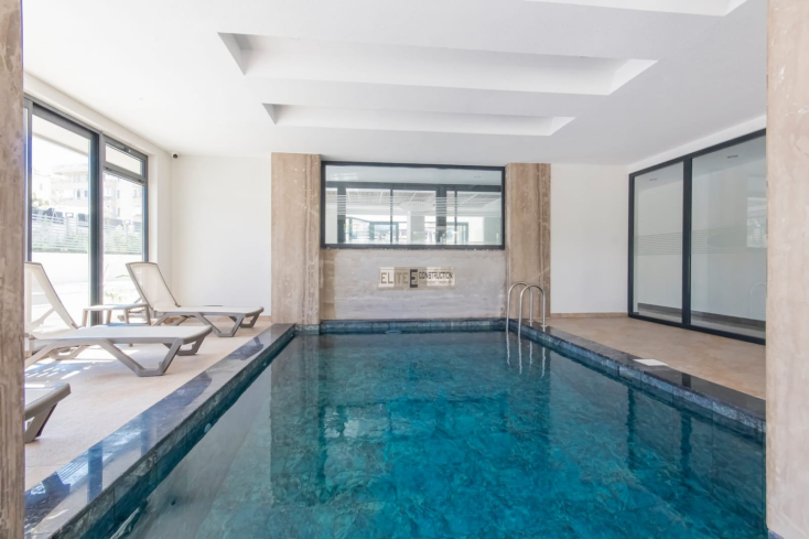 Меблированная 1+1 у моря в престижном районе c возможностью получения  ВНЖ