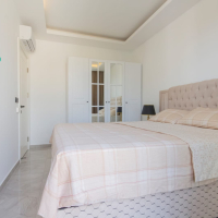 Меблированная 1+1 у моря в престижном районе c возможностью получения  ВНЖ