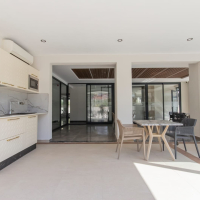 Меблированная 1+1 у моря в престижном районе c возможностью получения  ВНЖ