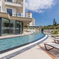 Меблированная 1+1 у моря в престижном районе c возможностью получения  ВНЖ