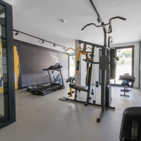 Меблированная 1+1 у моря в престижном районе c возможностью получения  ВНЖ