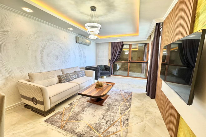 Квартира 1+1 на первой береговой линии в Оба — 50 м до песчаного пляжа, супер-цена