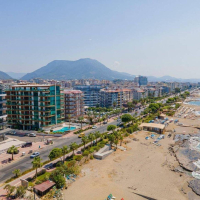 Квартира 1+1 на первой береговой линии в Оба — 50 м до песчаного пляжа, супер-цена