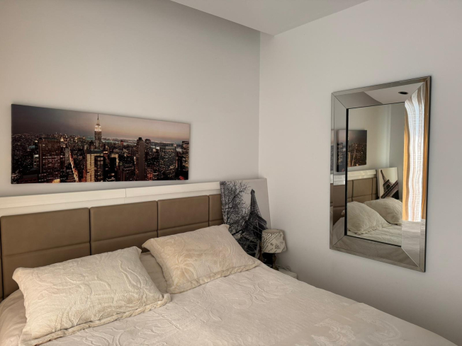 Современная меблированная квартира 1+1 в 100 метрах от моря в Обе