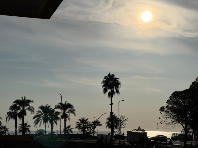 Современная меблированная квартира 1+1 в 100 метрах от моря в Обе