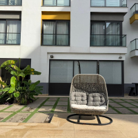 Современная меблированная квартира 1+1 в 100 метрах от моря в Обе