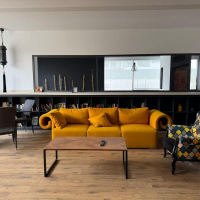 Современная меблированная квартира 1+1 в 100 метрах от моря в Обе