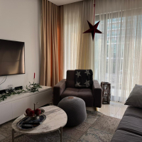 Современная меблированная квартира 1+1 в 100 метрах от моря в Обе