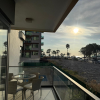 Современная меблированная квартира 1+1 в 100 метрах от моря в Обе