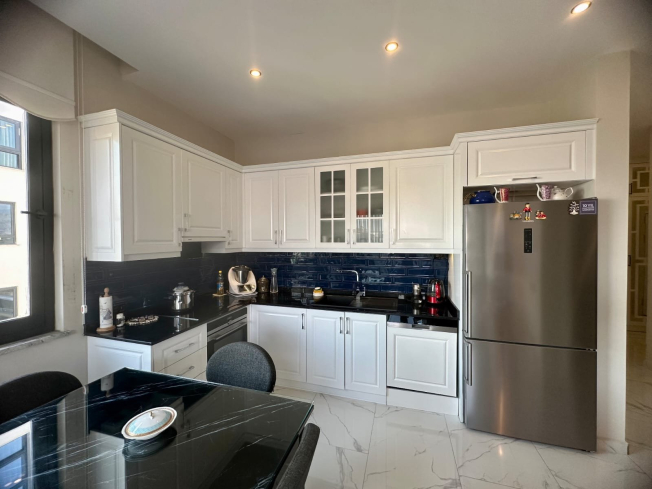 Премиальная квартира 2+1 для гражданства на первой береговой линии в Оба