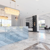 Премиальная квартира 2+1 для гражданства на первой береговой линии в Оба