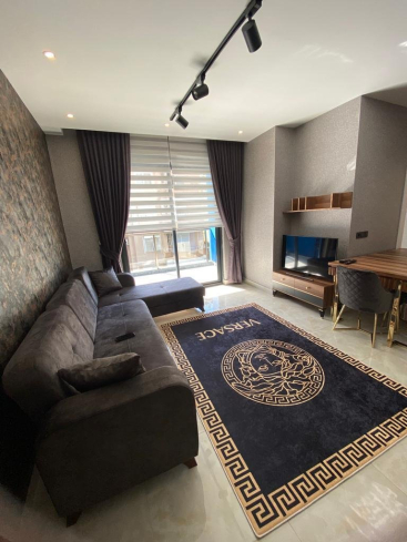 Комфортная 2+1 рядом с пляжем Клеопатра — с мебелью и инфраструктурой