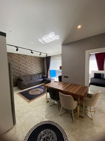 Комфортная 2+1 рядом с пляжем Клеопатра — с мебелью и инфраструктурой