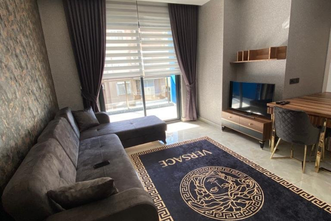 Комфортная 2+1 рядом с пляжем Клеопатра — с мебелью и инфраструктурой