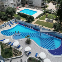 Комфортная 2+1 рядом с пляжем Клеопатра — с мебелью и инфраструктурой