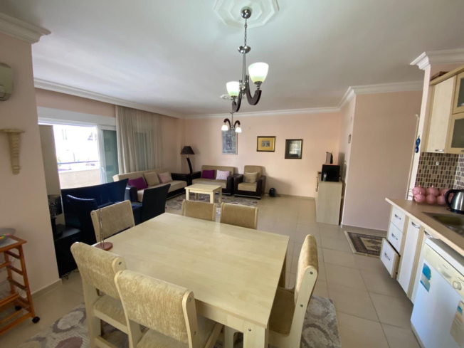 Просторная меблированная 2+1 в Махмутларе — в 300 метрах от моря