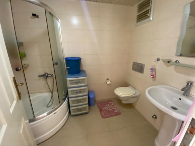 Просторная меблированная 2+1 в Махмутларе — в 300 метрах от моря