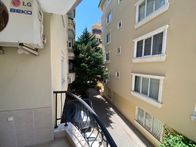 Просторная меблированная 2+1 в Махмутларе — в 300 метрах от моря